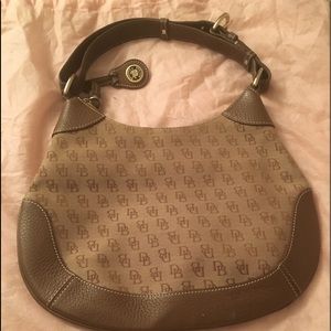 Small authentic Dooney and Bourke purse